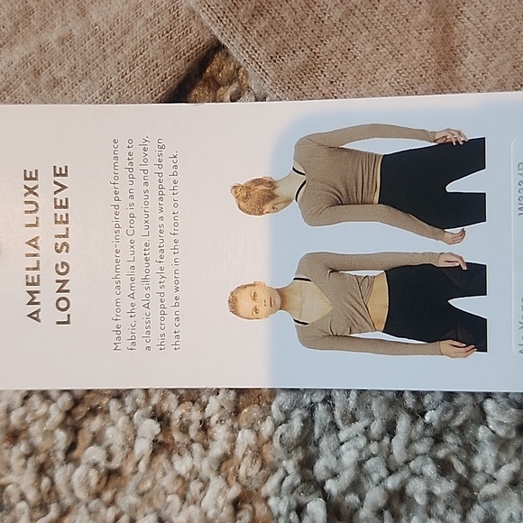 Alo Yoga Amelia Luxe Long Sleeve - Picture 3 of 7
